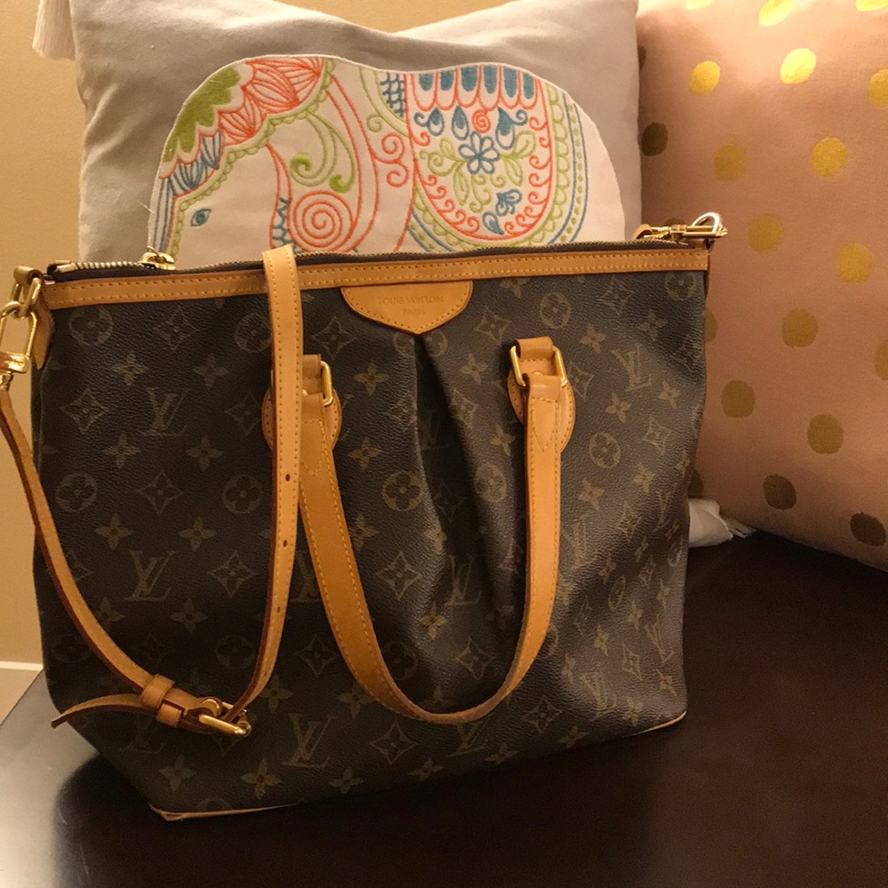 PreLoved Authentic LV crossbody